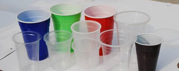 新買的塑料杯怎么清洗